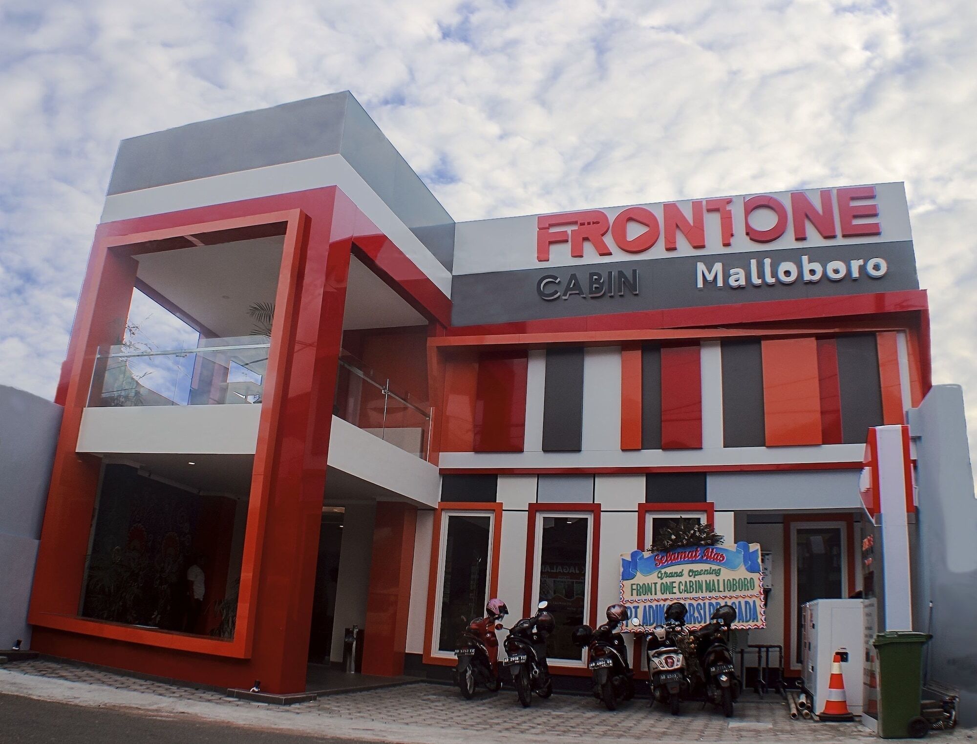 Front One Cabin Malioboro Jogja Yogyakarta Exterior foto